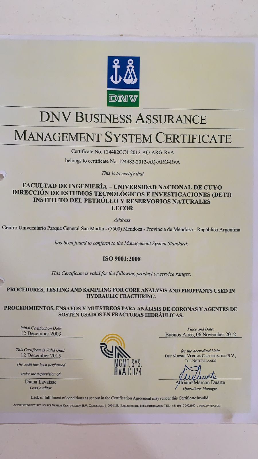 Equipo de geólogos de Minera Neuquén